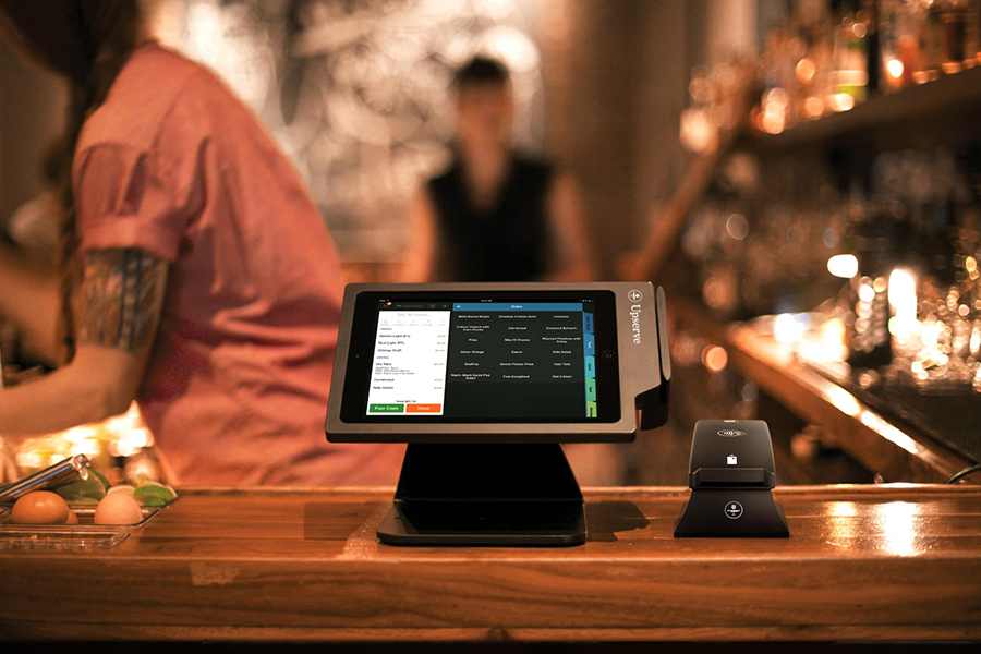FeatureImage ipad restaurant pos system - Selecting the Right POS System for Small Businesses